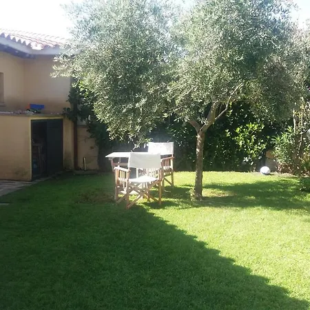 بيت للعطل La Casa Di Camilla A Punta Molara مونتي بيتروسو