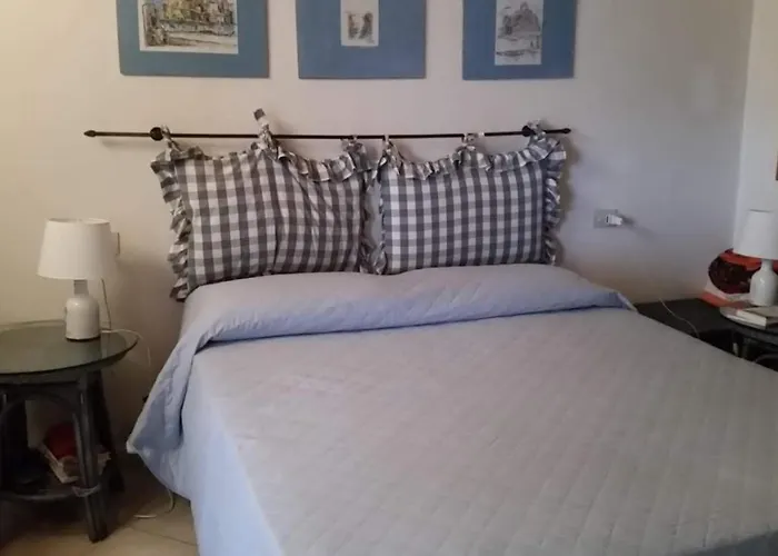 La Casa Di Camilla A Punta Molara Дом отдыха *